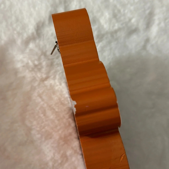 Hello Kitty Halloween Wooden Pumpkin Hanging Wall Plaque Decor NEW - Picture 5 of 9